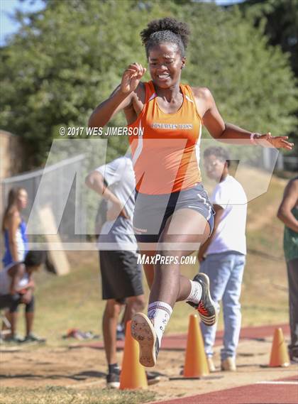 Thumbnail 2 in Sac Joaquin Section Finals photogallery.