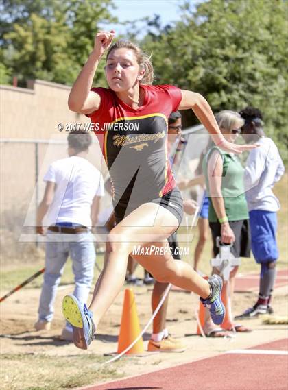 Thumbnail 3 in Sac Joaquin Section Finals photogallery.