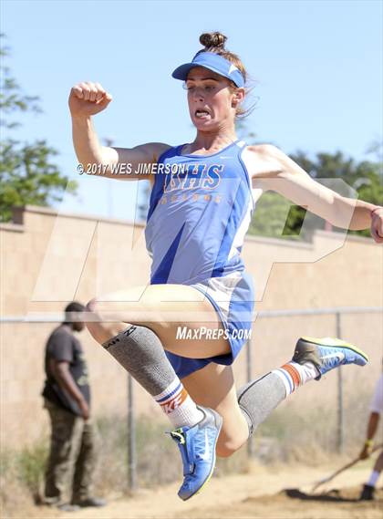 Thumbnail 1 in Sac Joaquin Section Finals photogallery.