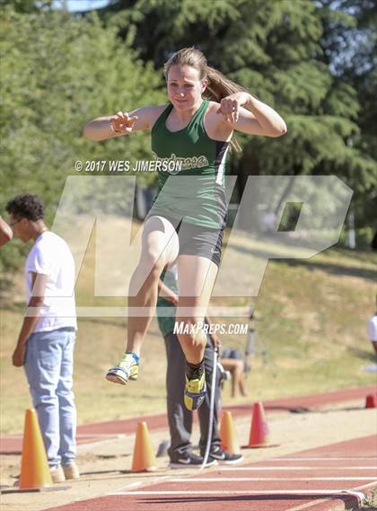 Thumbnail 1 in Sac Joaquin Section Finals photogallery.
