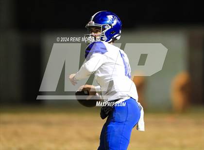 Thumbnail 3 in Palisades vs Eagle Rock (CIF LACS D1 Semi-Final) photogallery.