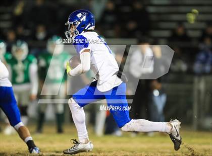 Thumbnail 2 in Palisades vs Eagle Rock (CIF LACS D1 Semi-Final) photogallery.