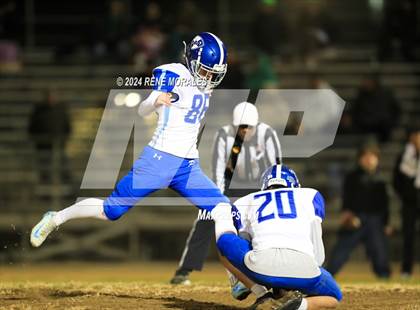 Thumbnail 3 in Palisades vs Eagle Rock (CIF LACS D1 Semi-Final) photogallery.