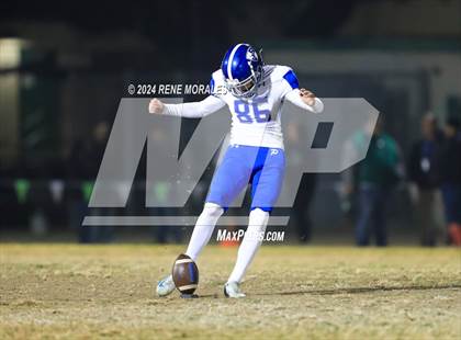 Thumbnail 1 in Palisades vs Eagle Rock (CIF LACS D1 Semi-Final) photogallery.