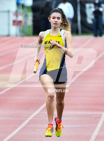 Thumbnail 2 in RH Comet Relays photogallery.