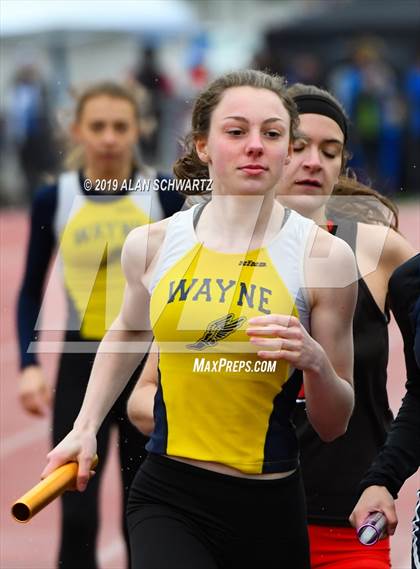 Thumbnail 3 in RH Comet Relays photogallery.