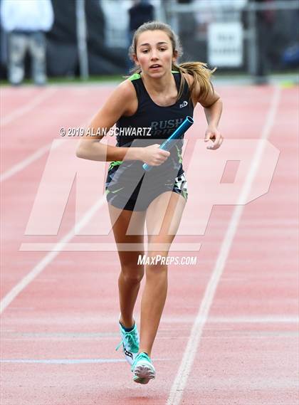 Thumbnail 2 in RH Comet Relays photogallery.