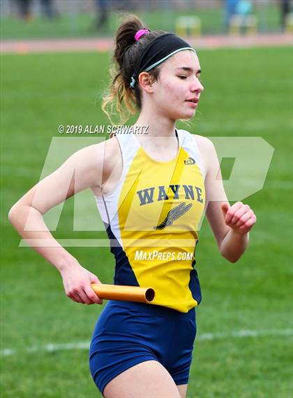 Thumbnail 2 in RH Comet Relays photogallery.