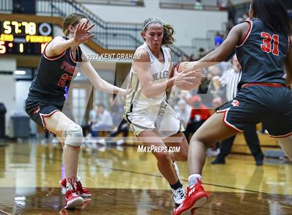 Thumbnail 2 in Fishers @ Noblesville photogallery.