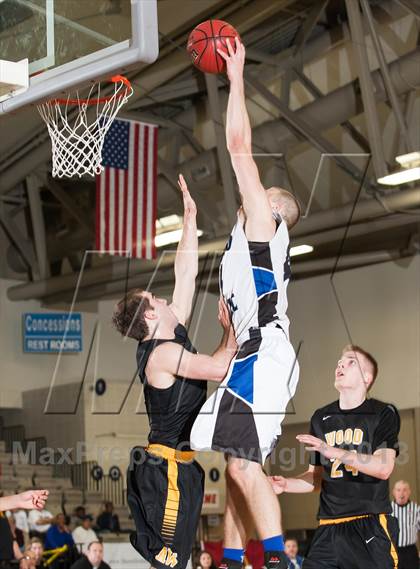 Thumbnail 3 in Archbishop Wood vs. Wildwood Catholic (Wildwood Boardwalk Classic) photogallery.