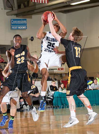 Thumbnail 1 in Archbishop Wood vs. Wildwood Catholic (Wildwood Boardwalk Classic) photogallery.