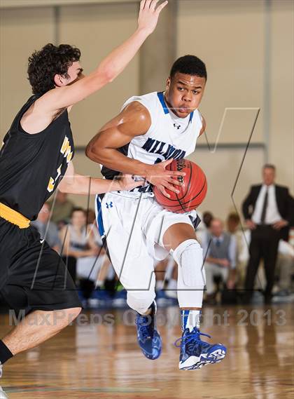 Thumbnail 2 in Archbishop Wood vs. Wildwood Catholic (Wildwood Boardwalk Classic) photogallery.