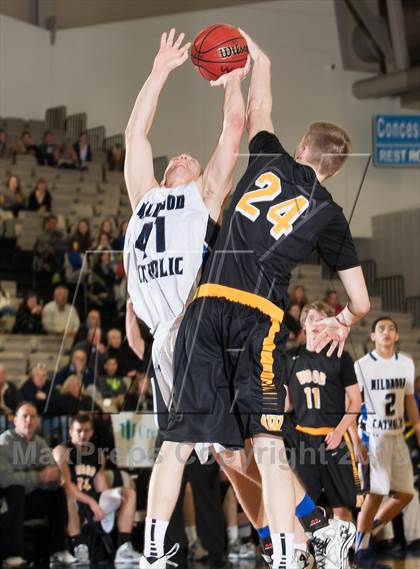 Thumbnail 3 in Archbishop Wood vs. Wildwood Catholic (Wildwood Boardwalk Classic) photogallery.