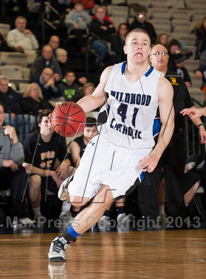 Thumbnail 1 in Archbishop Wood vs. Wildwood Catholic (Wildwood Boardwalk Classic) photogallery.