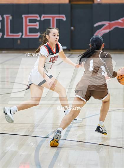 Thumbnail 2 in Saint Francis @ Carondelet (CIF NorCal Division 1 Round 1) photogallery.