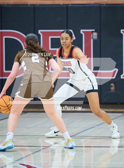Thumbnail 3 in Saint Francis @ Carondelet (CIF NorCal Division 1 Round 1) photogallery.