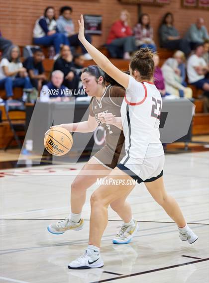 Thumbnail 2 in Saint Francis @ Carondelet (CIF NorCal Division 1 Round 1) photogallery.