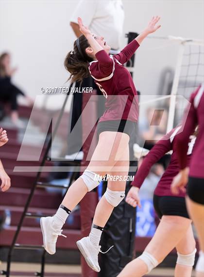 Thumbnail 2 in Sacred Heart Prep vs. King City (CIF CCS D4 Semifinal) photogallery.