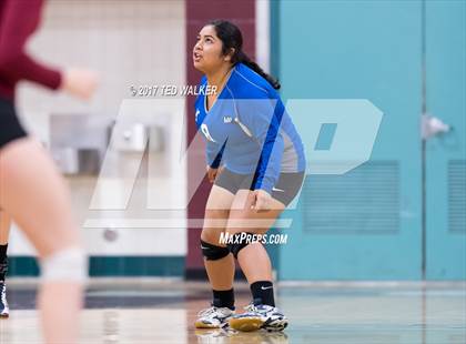 Thumbnail 2 in Sacred Heart Prep vs. King City (CIF CCS D4 Semifinal) photogallery.