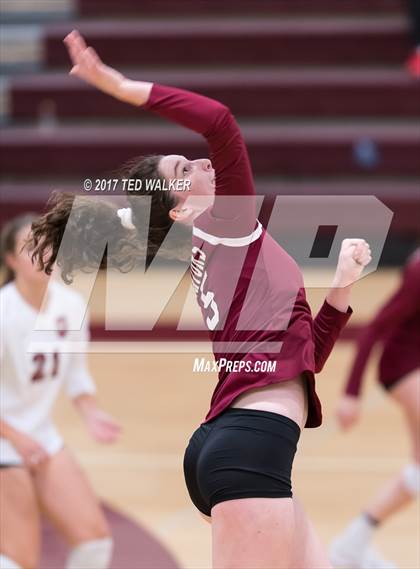 Thumbnail 3 in Sacred Heart Prep vs. King City (CIF CCS D4 Semifinal) photogallery.