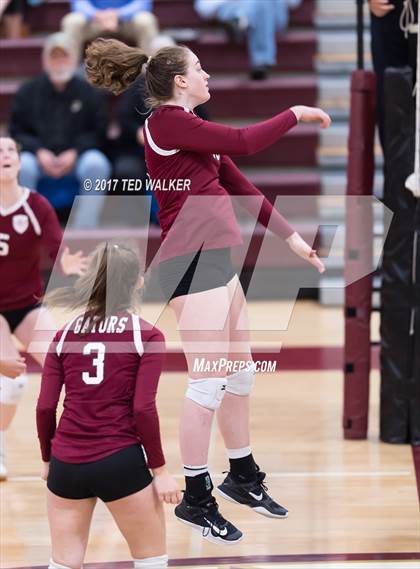 Thumbnail 2 in Sacred Heart Prep vs. King City (CIF CCS D4 Semifinal) photogallery.