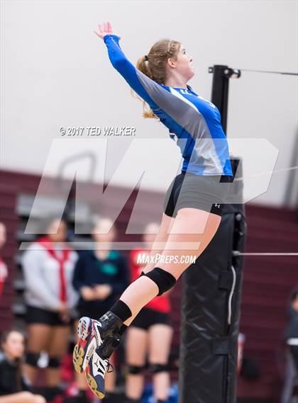 Thumbnail 1 in Sacred Heart Prep vs. King City (CIF CCS D4 Semifinal) photogallery.