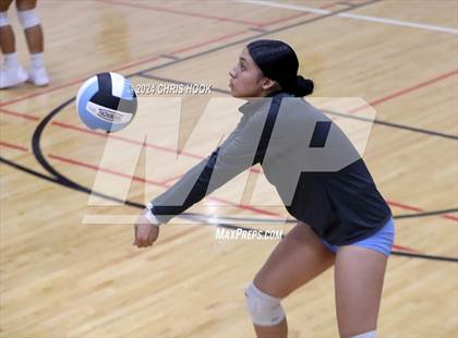 Thumbnail 3 in San Tan Foothills vs South Mountain (The Florence VB Invitational) photogallery.