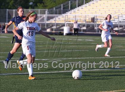 Thumbnail 3 in Oswego @ Plainfield North (IHSA Semi-Regional-Playoff) photogallery.