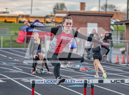 Thumbnail 2 in Dick Houston Relays photogallery.