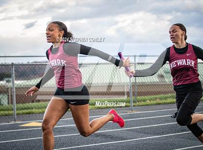 Thumbnail 1 in Dick Houston Relays photogallery.