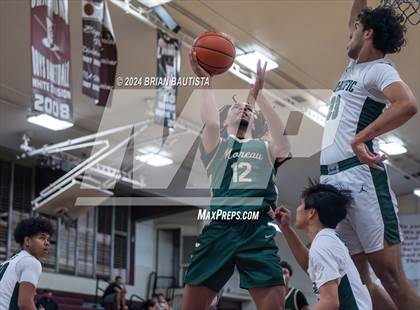 Thumbnail 2 in Moreau Catholic vs. Mid-Pacific Institute (Merv Lopes Classic) photogallery.