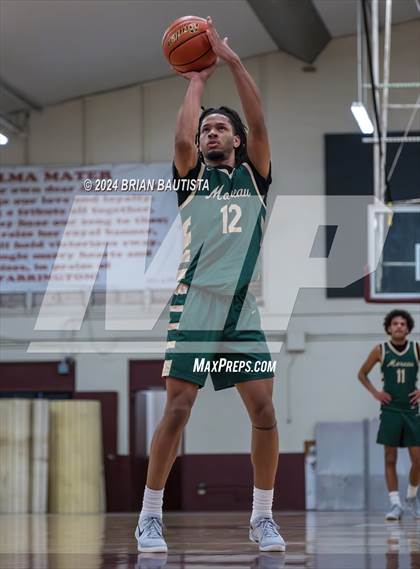 Thumbnail 2 in Moreau Catholic vs. Mid-Pacific Institute (Merv Lopes Classic) photogallery.