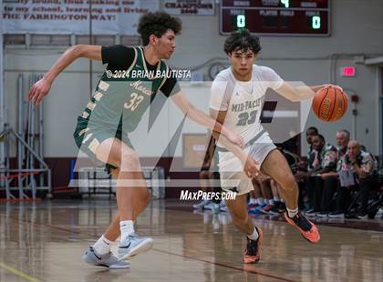Thumbnail 2 in Moreau Catholic vs. Mid-Pacific Institute (Merv Lopes Classic) photogallery.