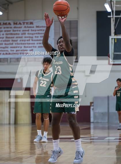 Thumbnail 2 in Moreau Catholic vs. Mid-Pacific Institute (Merv Lopes Classic) photogallery.