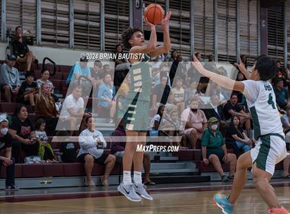 Thumbnail 2 in Moreau Catholic vs. Mid-Pacific Institute (Merv Lopes Classic) photogallery.