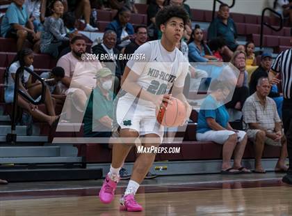 Thumbnail 1 in Moreau Catholic vs. Mid-Pacific Institute (Merv Lopes Classic) photogallery.
