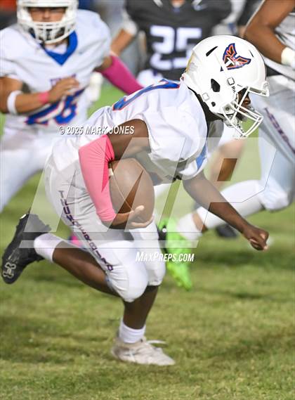 Thumbnail 3 in Thunderbird @ Northwest Christian photogallery.