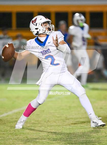 Thumbnail 3 in Thunderbird @ Northwest Christian photogallery.