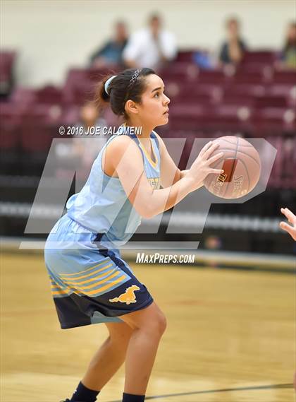 Thumbnail 2 in McAllen Memorial Vs Lee [Robert E.] (NEISD Invitational) photogallery.