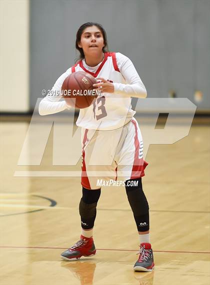 Thumbnail 3 in McAllen Memorial Vs Lee [Robert E.] (NEISD Invitational) photogallery.