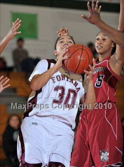 Thumbnail 3 in Fontana vs. Patriot (Lady Bears Holiday Classic) photogallery.