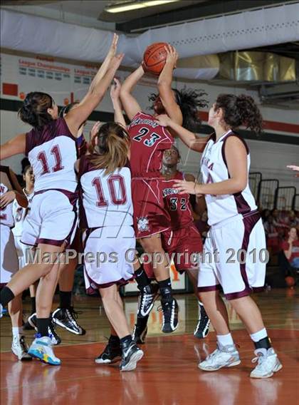 Thumbnail 3 in Fontana vs. Patriot (Lady Bears Holiday Classic) photogallery.