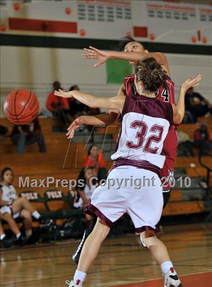 Thumbnail 2 in Fontana vs. Patriot (Lady Bears Holiday Classic) photogallery.
