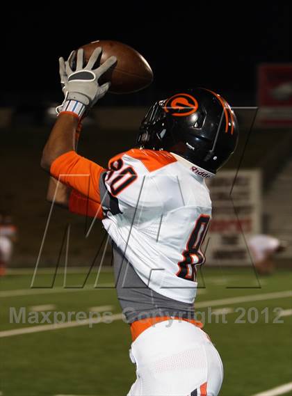 Thumbnail 3 in Argyle vs. Gilmer (UIL 3A Division 2 Regional Playoff) photogallery.