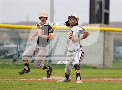 Thumbnail 3 in Crandall vs Kaufman photogallery.