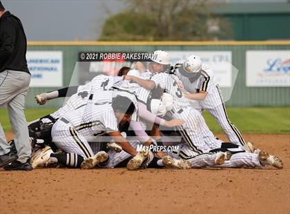 Thumbnail 2 in Crandall vs Kaufman photogallery.