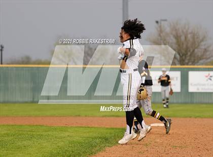 Thumbnail 2 in Crandall vs Kaufman photogallery.