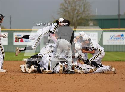 Thumbnail 1 in Crandall vs Kaufman photogallery.