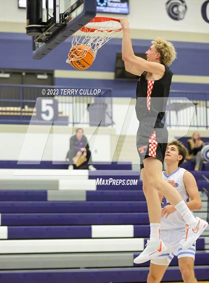 Thumbnail 3 in Timpview vs. Layton (Corner Canyon Tournament of Champions) photogallery.