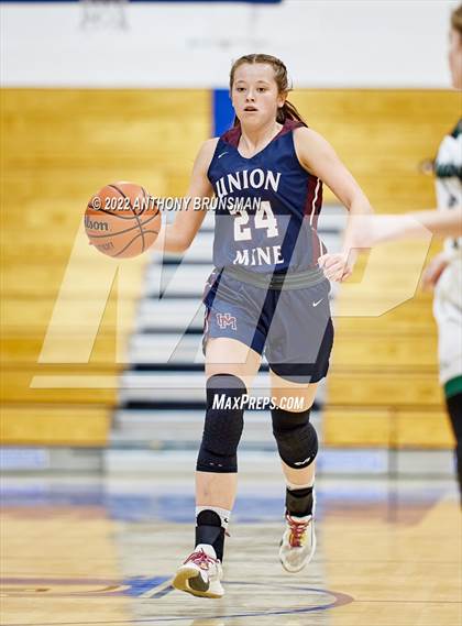 Thumbnail 1 in Twelve Bridges vs. Union Mine (Jan Vitell Tournament) photogallery.